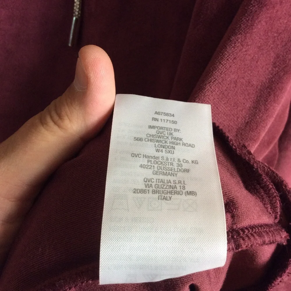 Quacker Factory cropped velour outfit.  Maroon - Picture 8 of 10